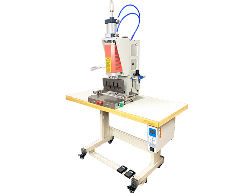 超聲波焊切機(切布型)